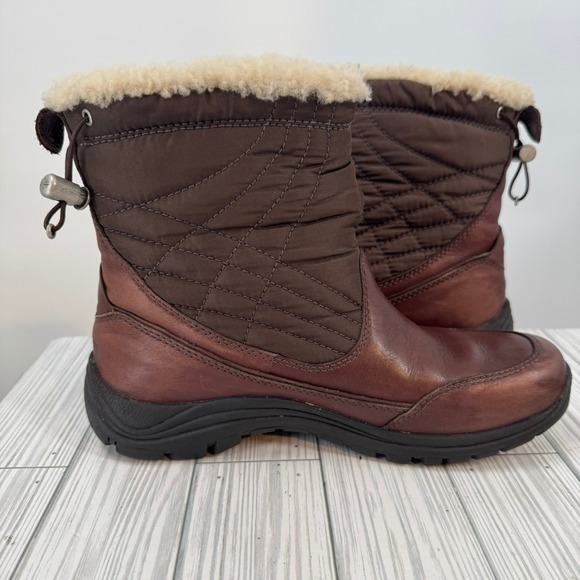 UGG Shoes - UGG Women's Size 9 Waterproof Boots Stormburst Brown Vibram Shearling Fur Lined
